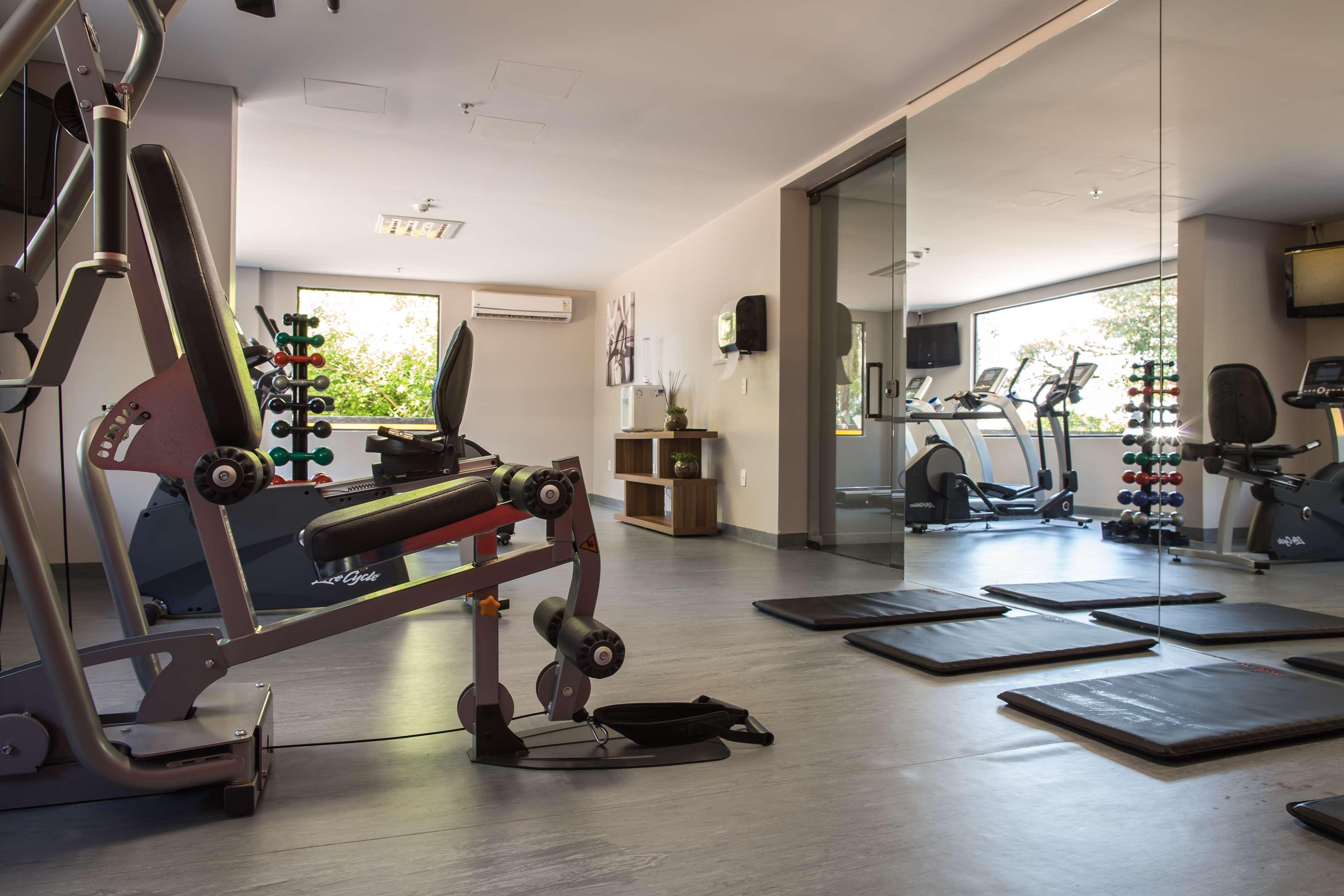 فندق راديسون بورتو أليجري بورتو أليغري المظهر الخارجي الصورة A private gym