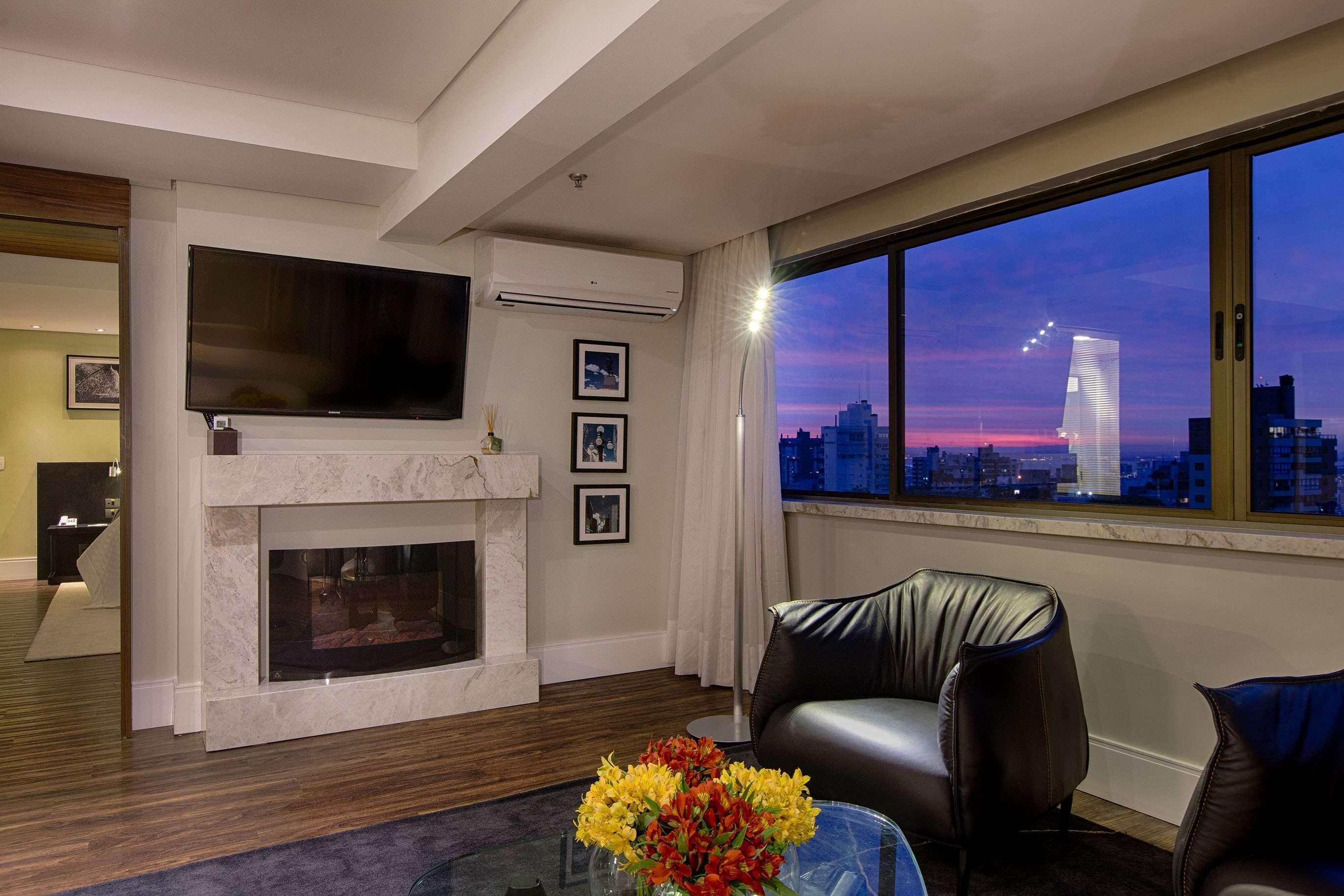 فندق راديسون بورتو أليجري بورتو أليغري المظهر الخارجي الصورة A living room at the Mandarin Oriental, New York