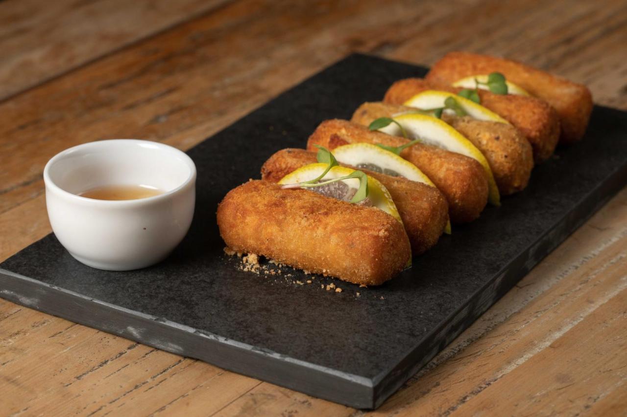 فندق راديسون بورتو أليجري بورتو أليغري المظهر الخارجي الصورة Mozzarella sticks