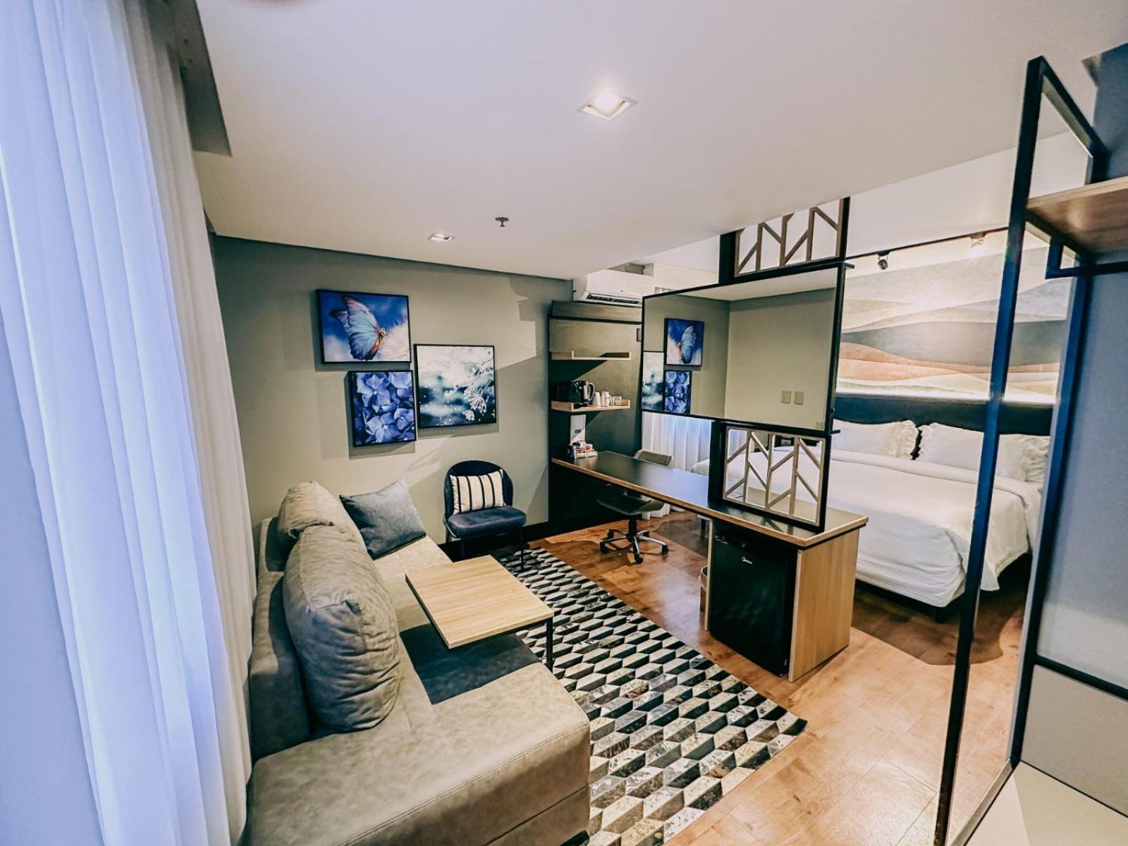 فندق راديسون بورتو أليجري بورتو أليغري المظهر الخارجي الصورة A room at the hotel